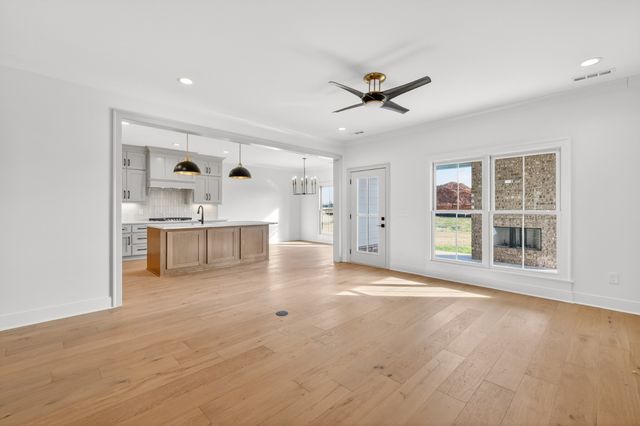 5541 Sinclair St, Murfreesboro, TN 37127
