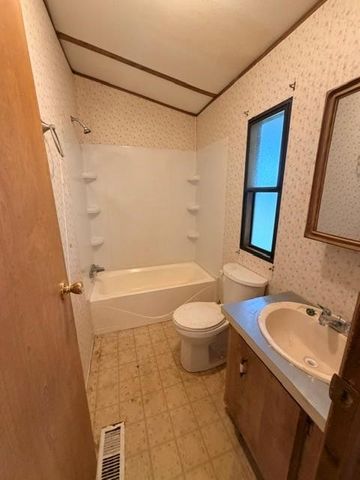 9391 County Road 2514, Eustace, TX 75124