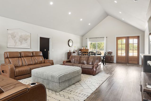 1869 Highway 25, Gallatin, TN 37066