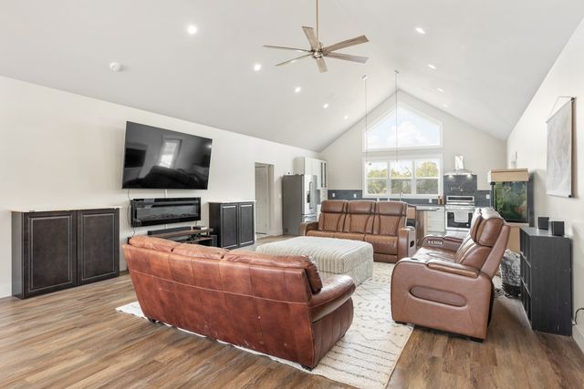 1869 Highway 25, Gallatin, TN 37066