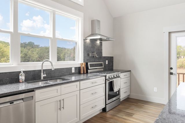 1869 Highway 25, Gallatin, TN 37066