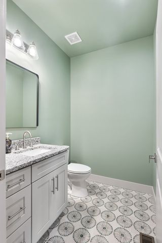 1869 Highway 25, Gallatin, TN 37066