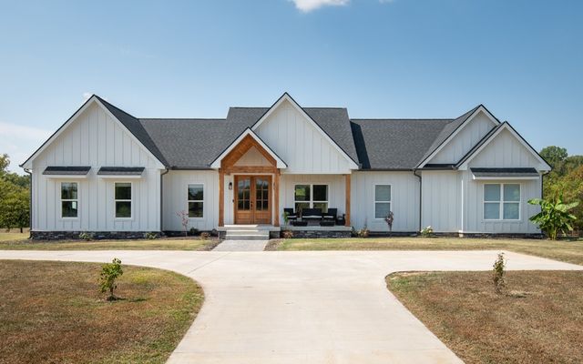 1869 Highway 25, Gallatin, TN 37066