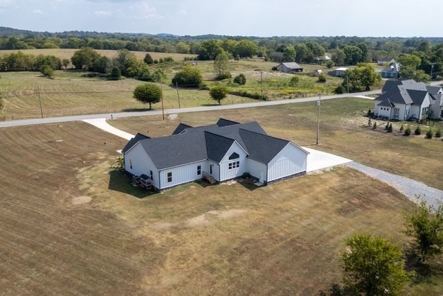 1869 Highway 25, Gallatin, TN 37066