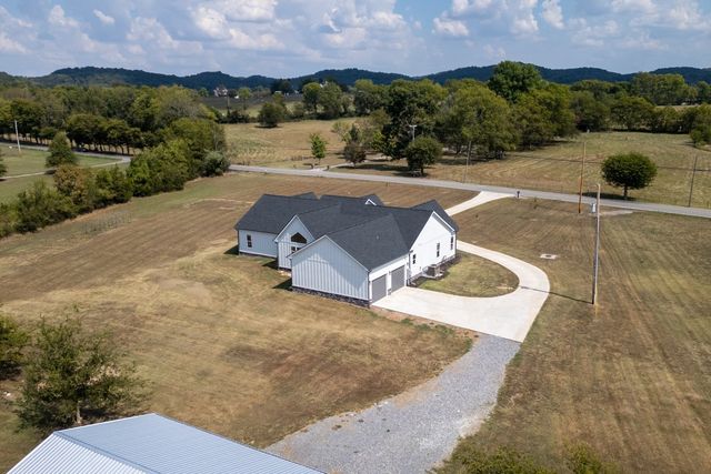 1869 Highway 25, Gallatin, TN 37066