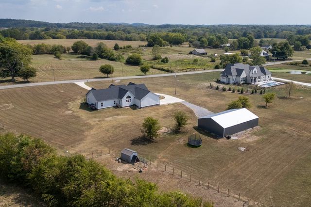 1869 Highway 25, Gallatin, TN 37066