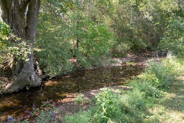 1869 Highway 25, Gallatin, TN 37066