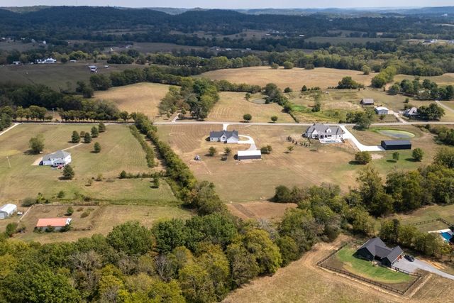 1869 Highway 25, Gallatin, TN 37066