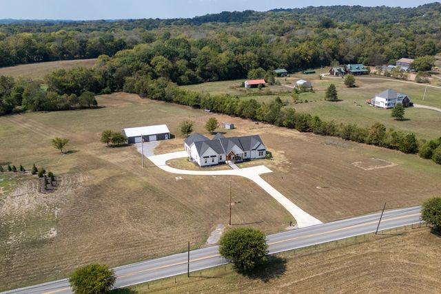 1869 Highway 25, Gallatin, TN 37066