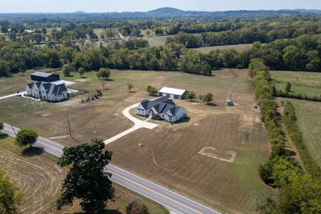 1869 Highway 25, Gallatin, TN 37066