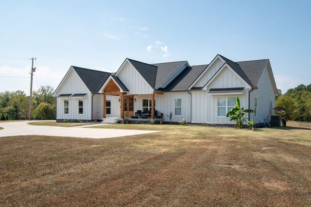 1869 Highway 25, Gallatin, TN 37066