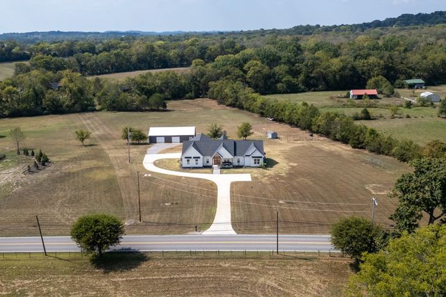 1869 Highway 25, Gallatin, TN 37066