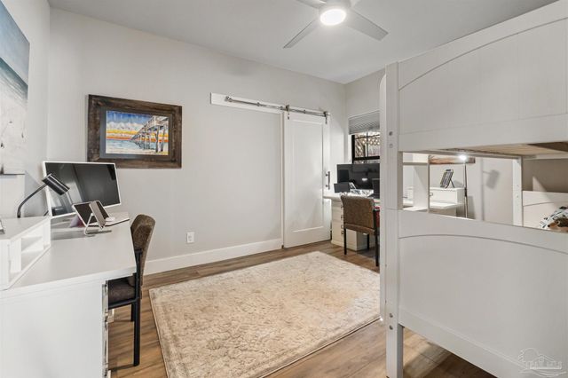 70 Baybridge Dr, Gulf Breeze, FL 32561