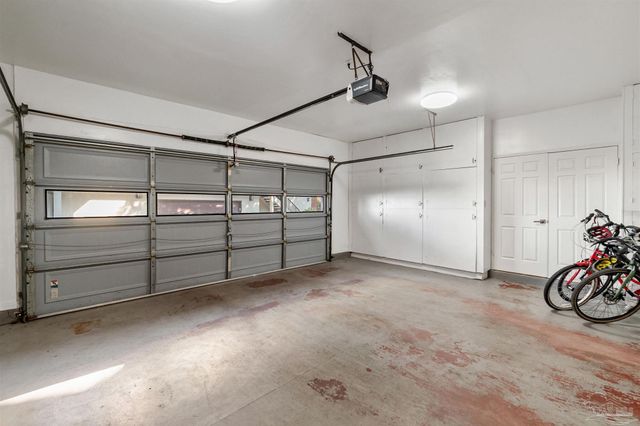 70 Baybridge Dr, Gulf Breeze, FL 32561