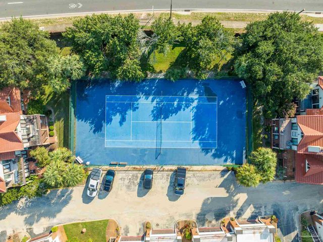 70 Baybridge Dr, Gulf Breeze, FL 32561