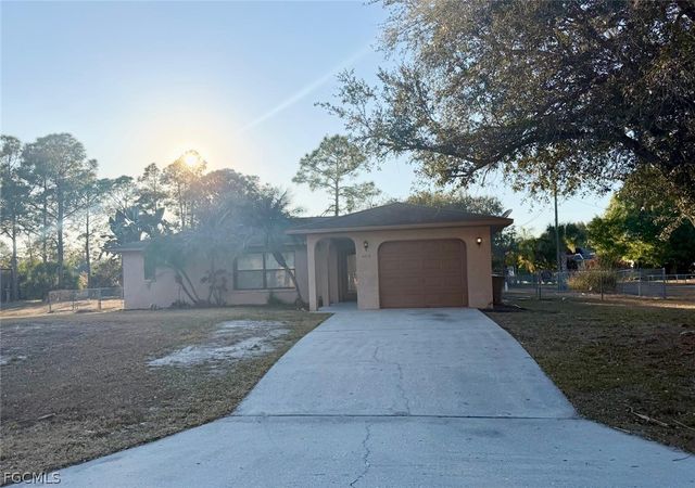 409 McArthur AVE, Lehigh Acres, FL 33936