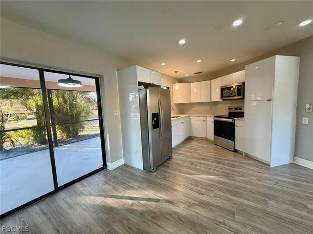 409 McArthur AVE, Lehigh Acres, FL 33936