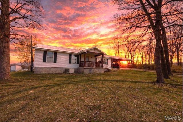 17525 N Service Road, Wright City, MO 63390