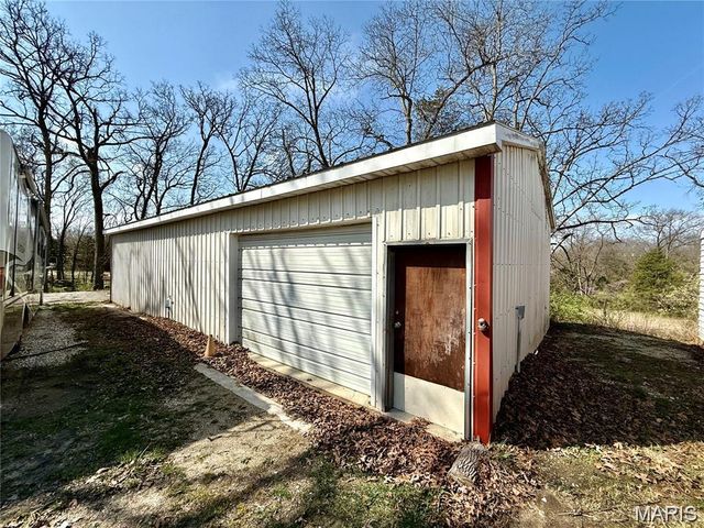 17525 N Service Road, Wright City, MO 63390
