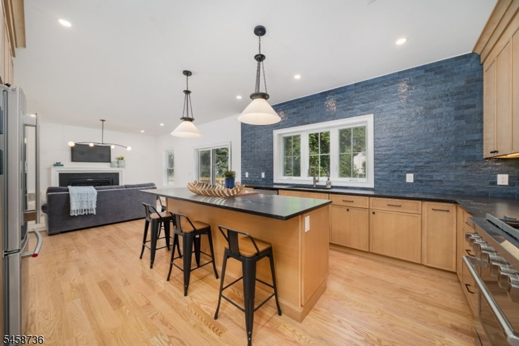 14 Holmes Oval, New Providence Boro, NJ 07974 — photo 2