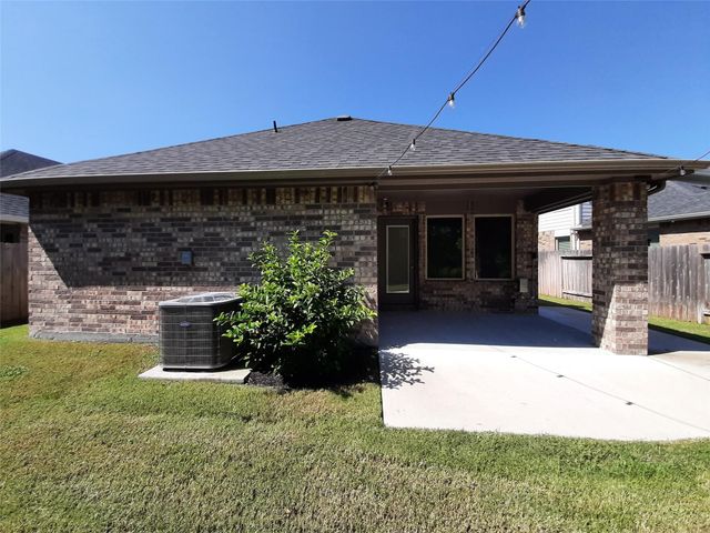 9257 Inland Leather Lane, Conroe, TX 77385