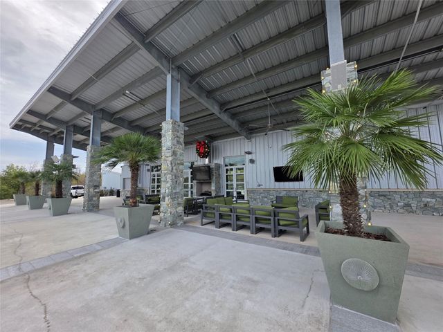 9257 Inland Leather Lane, Conroe, TX 77385