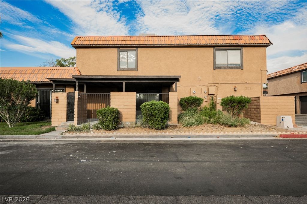 331 Misty Isle Lane B, Las Vegas, NV 89107 — photo 4