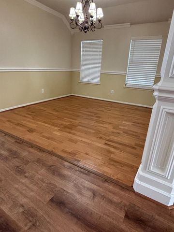 903 Christopher, Baytown, TX 77521