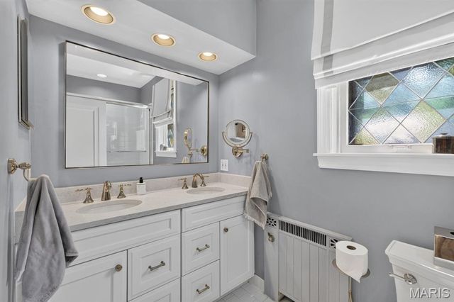 58 Broadview Drive, Clayton, MO 63105