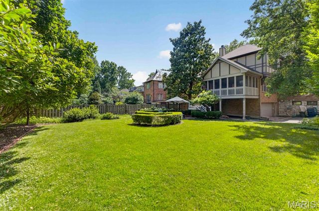58 Broadview Drive, Clayton, MO 63105