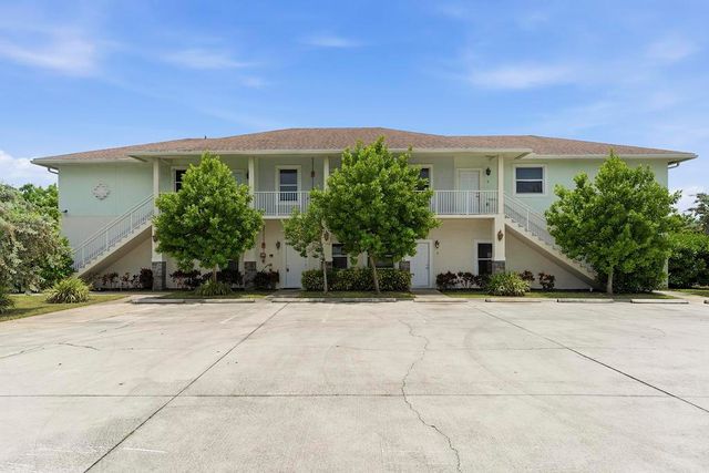 105 2nd Street 3, Lake Park, FL 33403