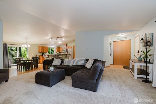 13608 132nd Street Ct NW, Gig Harbor, WA 98329