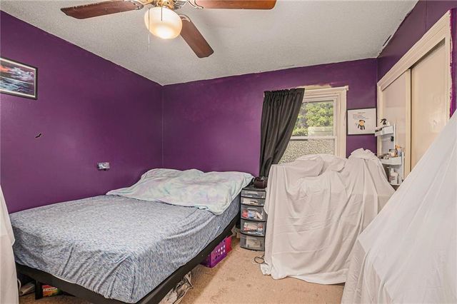 921 NE Locust Drive, Blue Springs, MO 64014