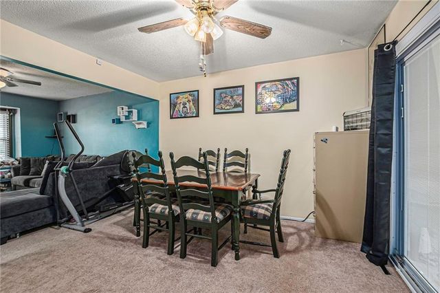 921 NE Locust Drive, Blue Springs, MO 64014