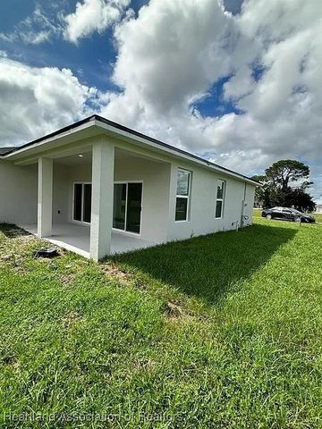 3905 Craig Avenue, Sebring, FL 33870