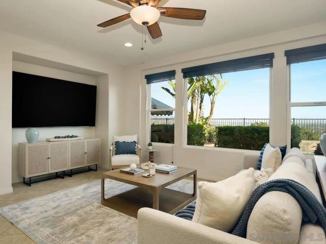 7565 Chicago, La Mesa, CA 91941