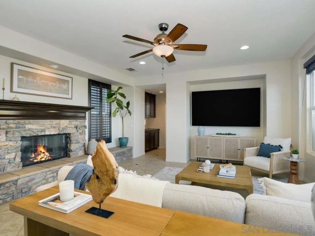7565 Chicago, La Mesa, CA 91941