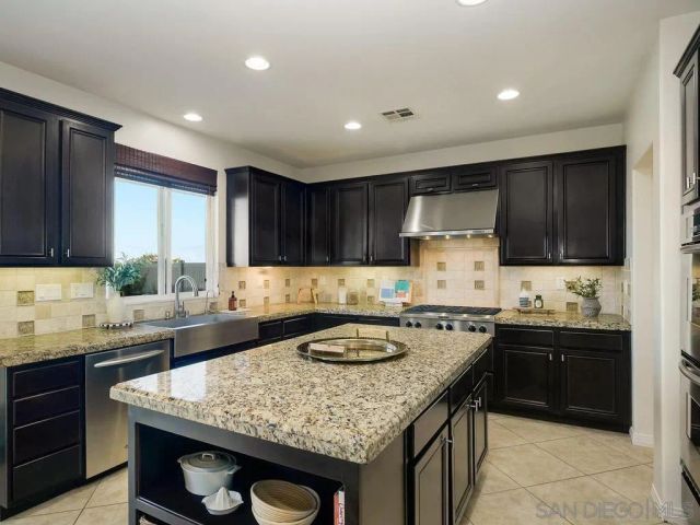 7565 Chicago, La Mesa, CA 91941