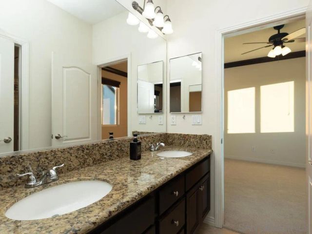 7565 Chicago, La Mesa, CA 91941