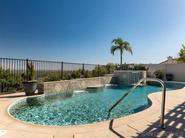 7565 Chicago, La Mesa, CA 91941