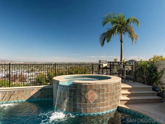 7565 Chicago, La Mesa, CA 91941