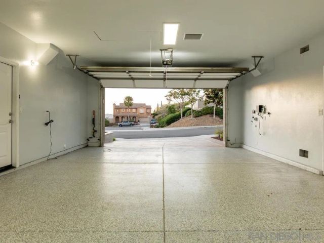 7565 Chicago, La Mesa, CA 91941