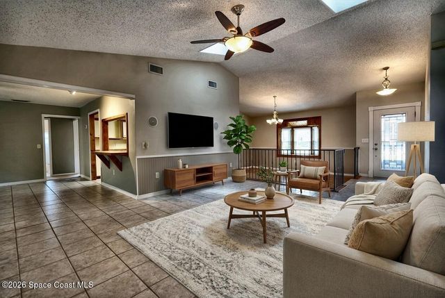 2724 Abbey Avenue, Orlando, FL 32833