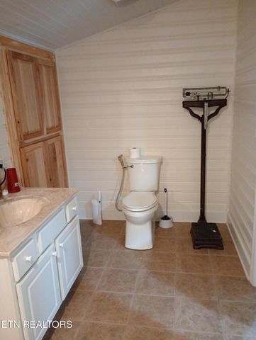 1260 Powell, Tazewell, TN 37879