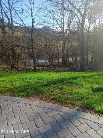 1260 Powell, Tazewell, TN 37879