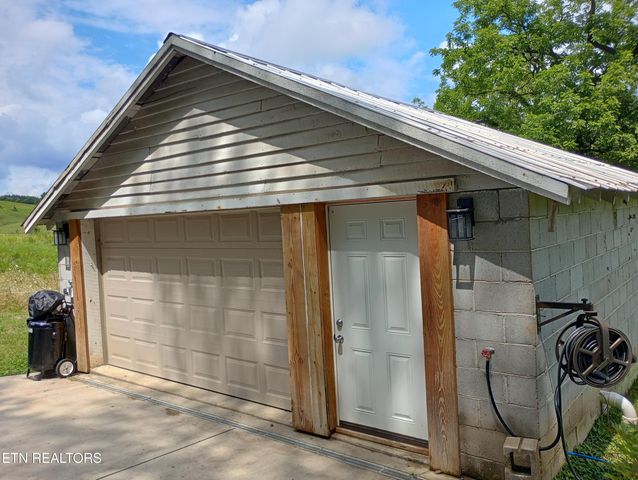 1260 Powell, Tazewell, TN 37879