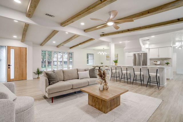 3720 Glenmont Drive, Fort Worth, TX 76133