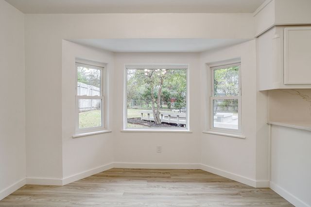 3720 Glenmont Drive, Fort Worth, TX 76133