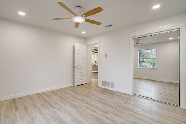 3720 Glenmont Drive, Fort Worth, TX 76133