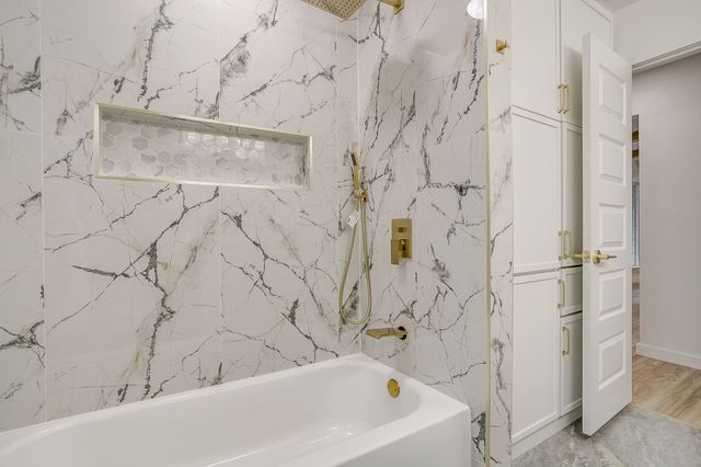 3720 Glenmont Drive, Fort Worth, TX 76133